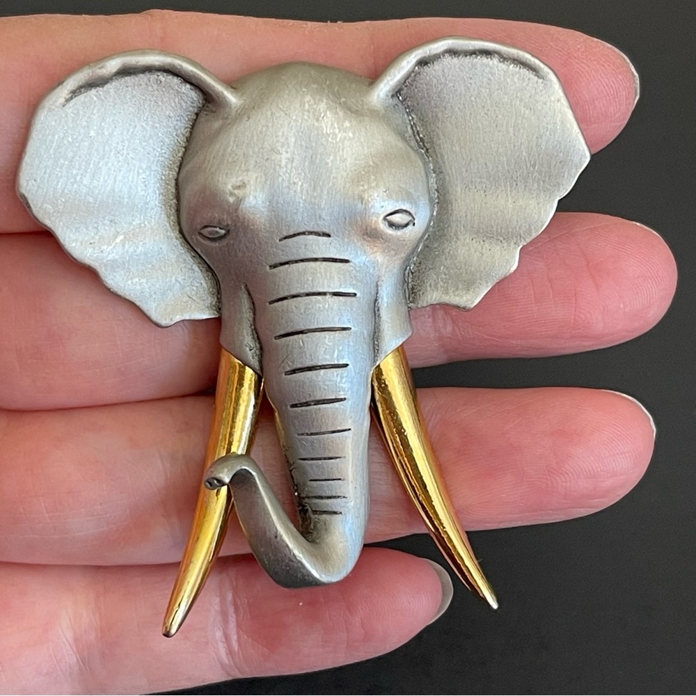 JJ Silver and Gold tone Elephant Brooch.